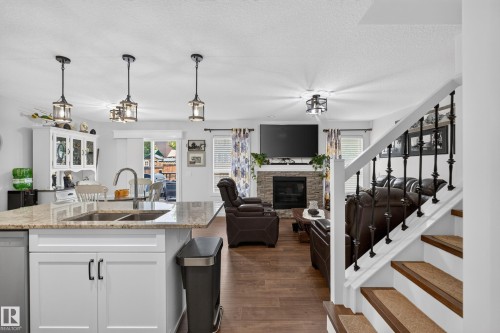 1122 Allendale Crescent, Sherwood Park, AB - Indoor Photo Showing Kitchen With Double Sink With Upgraded Kitchen