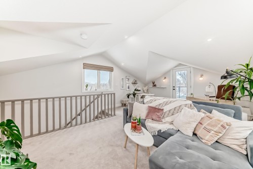 7642 91 Avenue Nw, Edmonton, AB 