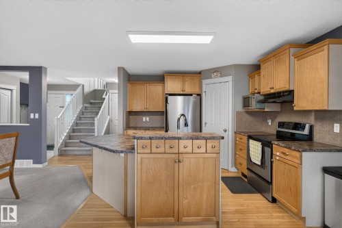 3224 26 Street Nw, Edmonton, AB 