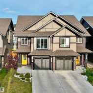 2284 CHOKECHERRY CL SW  Edmonton, AB T6X 2M6