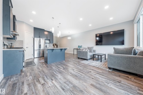 2284 Chokecherry Cl Sw, Edmonton, AB 