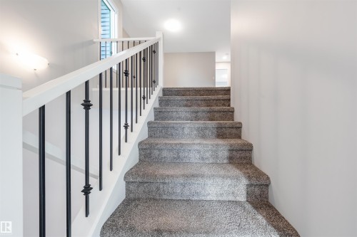2284 Chokecherry Cl Sw, Edmonton, AB 