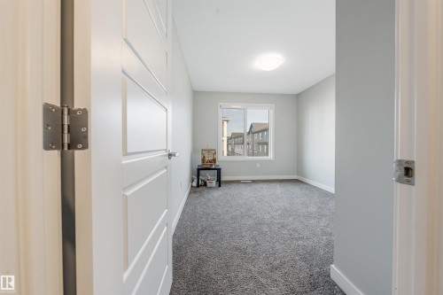 2284 Chokecherry Cl Sw, Edmonton, AB 