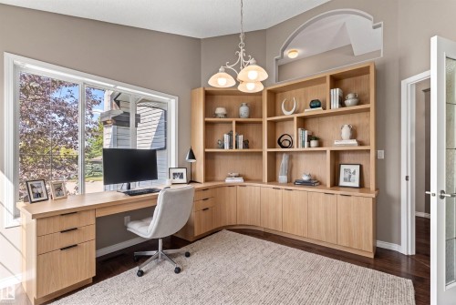 172 Galland Crescent Nw, Edmonton, AB 