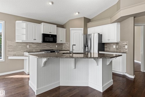 172 Galland Crescent Nw, Edmonton, AB 
