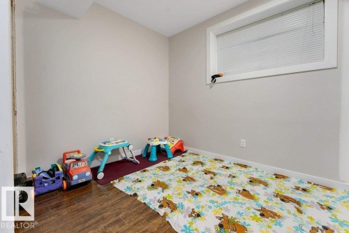 5137 1B Avenue Sw, Edmonton, AB 