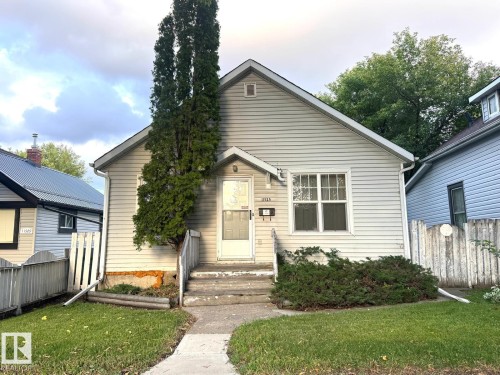 11925 77 Street NW  Edmonton, AB T5B 2G5