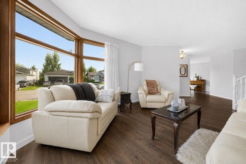 12327 43 Street Nw, Edmonton, AB 