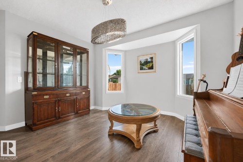 12327 43 Street Nw, Edmonton, AB 