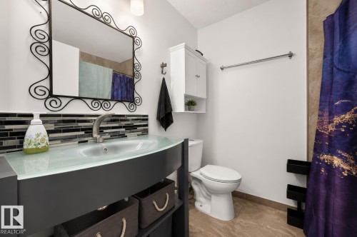 12327 43 Street Nw, Edmonton, AB 