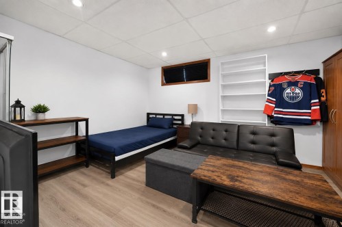 12327 43 Street Nw, Edmonton, AB 