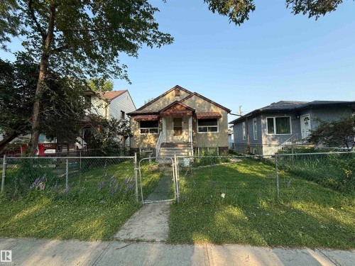 11825 67 Street Nw, Edmonton, AB 