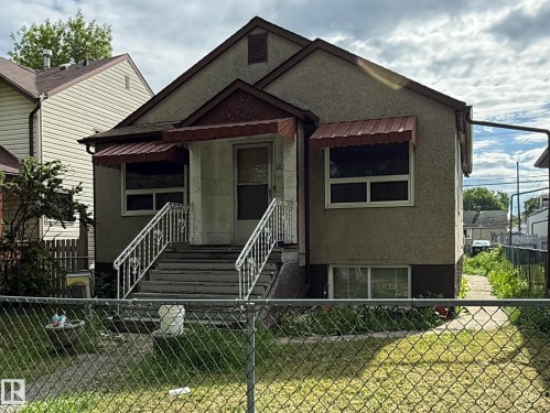 11825 67 Street Nw, Edmonton, AB 