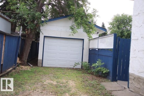 3639 109 Avenue Nw, Edmonton, AB 