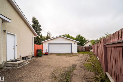 9540 178 Avenue Nw, Edmonton, AB 