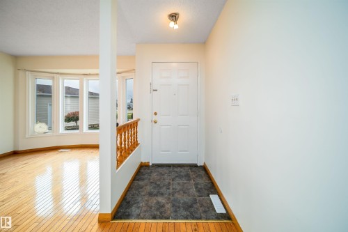 9540 178 Avenue Nw, Edmonton, AB 