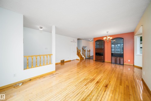 9540 178 Avenue Nw, Edmonton, AB 