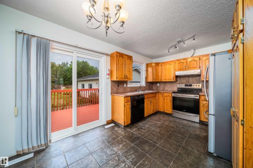 9540 178 Avenue Nw, Edmonton, AB 