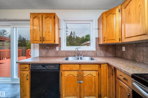 9540 178 Avenue Nw, Edmonton, AB 
