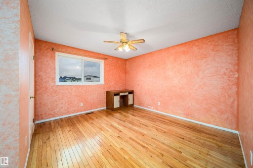 9540 178 Avenue Nw, Edmonton, AB 