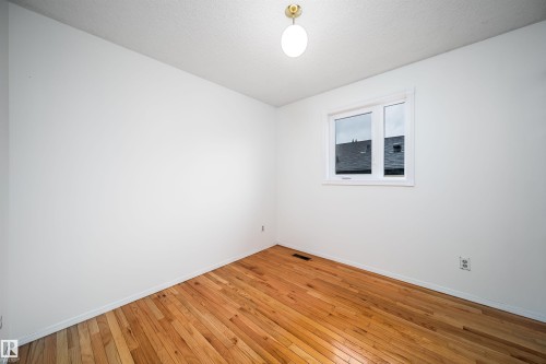 9540 178 Avenue Nw, Edmonton, AB 