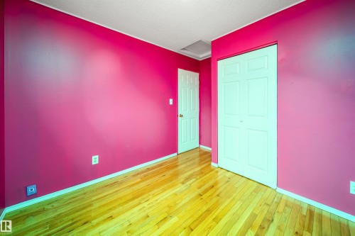 9540 178 Avenue Nw, Edmonton, AB 