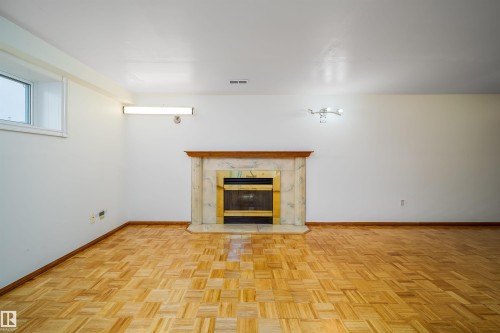 9540 178 Avenue Nw, Edmonton, AB 