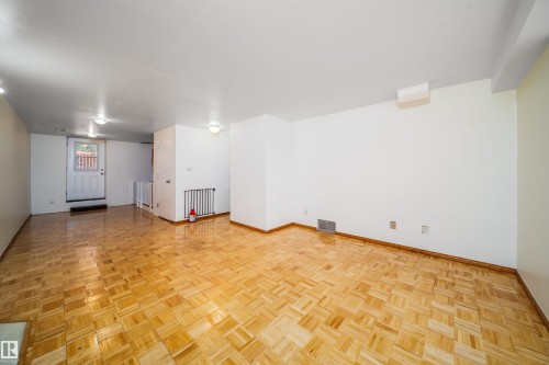 9540 178 Avenue Nw, Edmonton, AB 