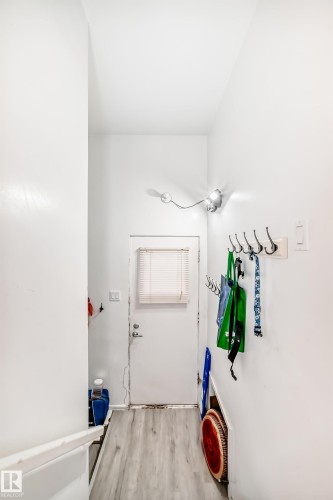 9126 152 St Nw, Edmonton, AB - Indoor Photo Showing Other Room