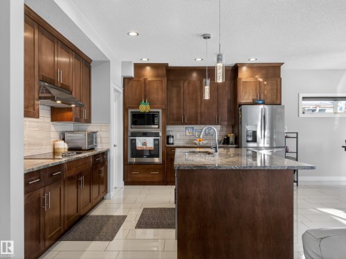 9917 162 Street Nw, Edmonton, AB 