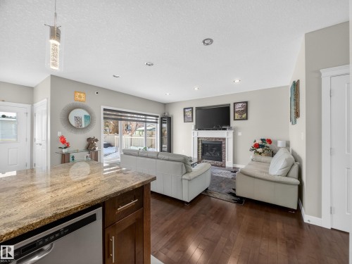9917 162 Street Nw, Edmonton, AB 