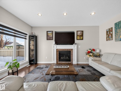 9917 162 Street Nw, Edmonton, AB 