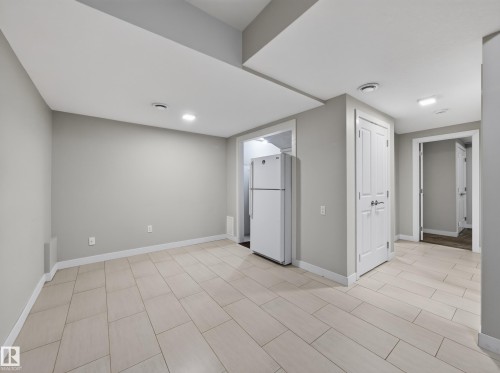 9917 162 Street Nw, Edmonton, AB 