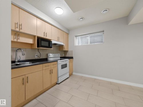 9917 162 Street Nw, Edmonton, AB 