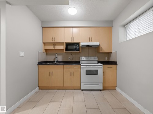 9917 162 Street Nw, Edmonton, AB 