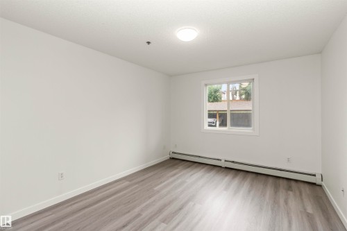 #103 2305 35A Av Nw, Edmonton, AB 