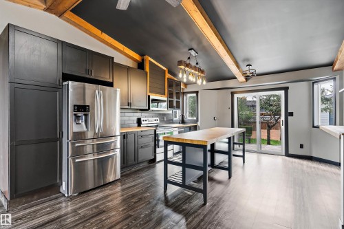 9507 170 Avenue Nw, Edmonton, AB 