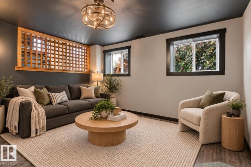 9507 170 Avenue Nw, Edmonton, AB 