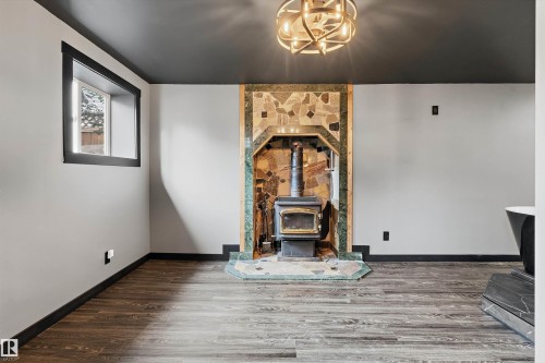 9507 170 Avenue Nw, Edmonton, AB 