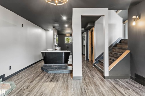9507 170 Avenue Nw, Edmonton, AB 