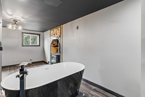 9507 170 Avenue Nw, Edmonton, AB 