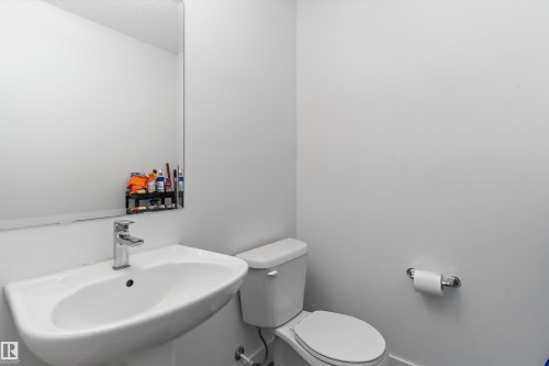 #6 16335 84 St Nw, Edmonton, AB - Indoor Photo Showing Bathroom