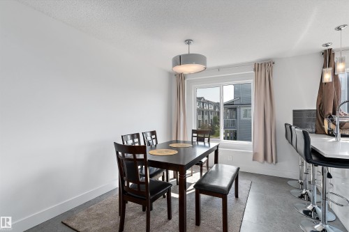 #6 16335 84 St Nw, Edmonton, AB - Indoor Photo Showing Dining Room