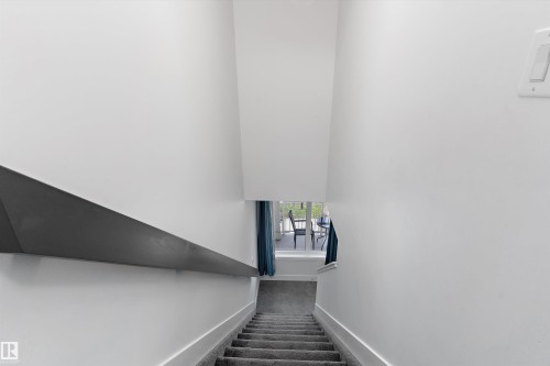 #6 16335 84 St Nw, Edmonton, AB - Indoor Photo Showing Other Room