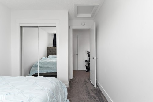 #6 16335 84 St Nw, Edmonton, AB - Indoor Photo Showing Bedroom