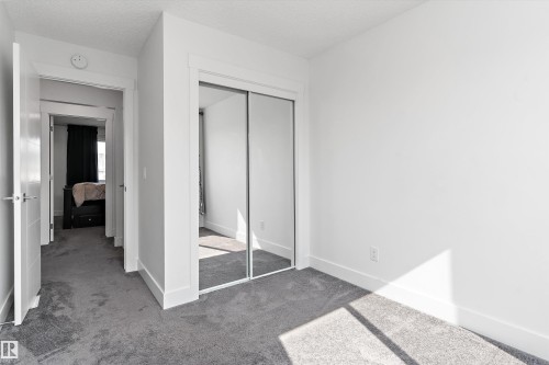 #6 16335 84 St Nw, Edmonton, AB - Indoor Photo Showing Other Room