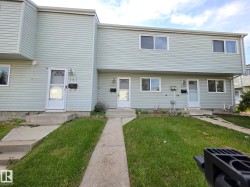 140 Dickinsfield Court NW  Edmonton, AB T5E 5V8