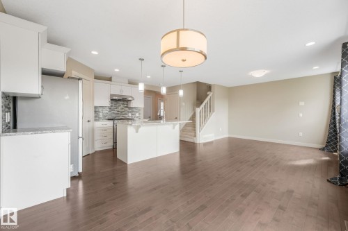 16619 14 Avenue Sw, Edmonton, AB 