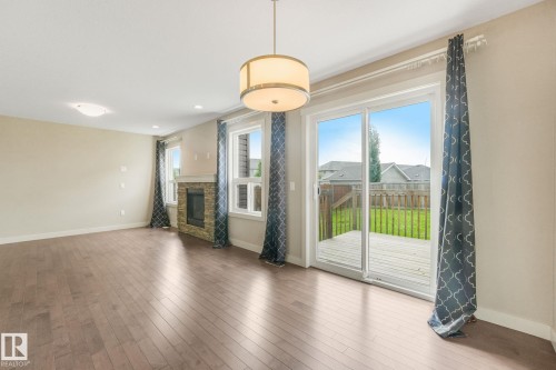 16619 14 Avenue Sw, Edmonton, AB 