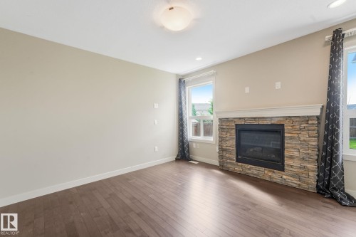 16619 14 Avenue Sw, Edmonton, AB 